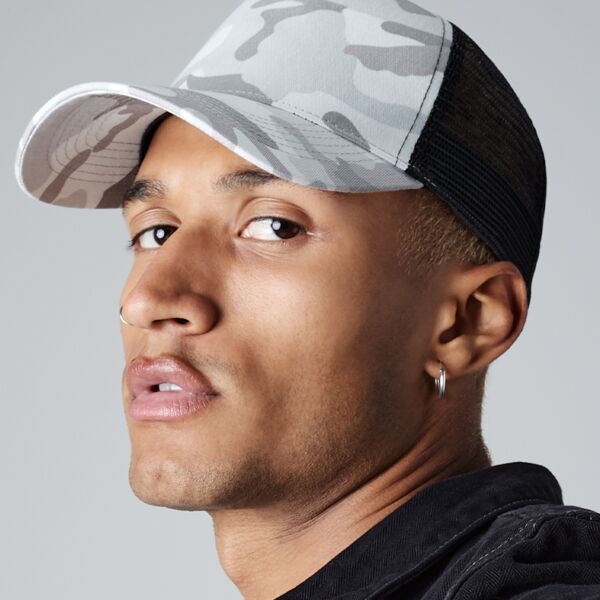 Beechfield Camo Snapback Trucker Cap Thumbnail